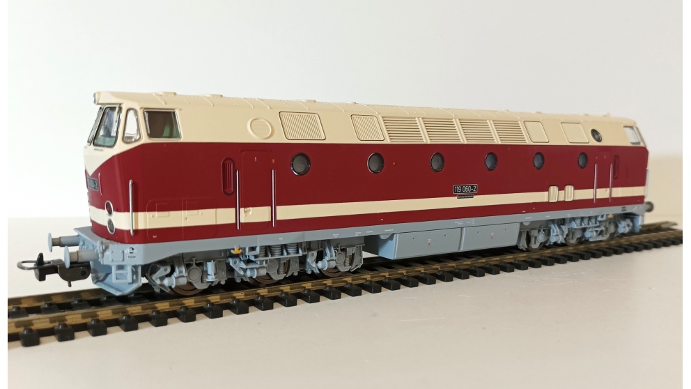 Piko - Locomotiva diesel BR 119